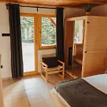 House 14h - Boutique Nature Retreat & Sauna Charm Lasko