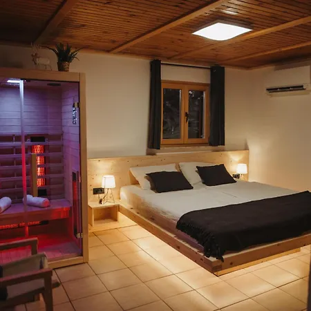 House 14h - Boutique Nature Retreat & Sauna Charm