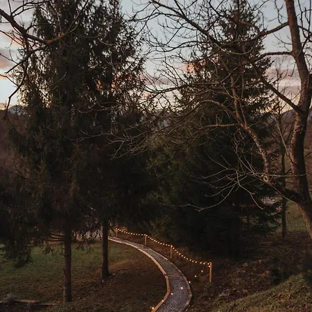 Zasebna Hisa V Naravi S Savno, Hisa 14h Hébergement de vacances *