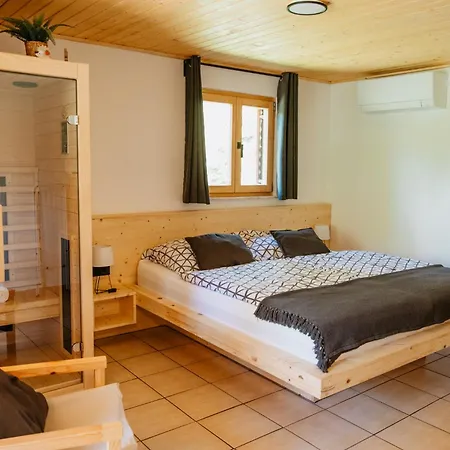 House 14h - Boutique Nature Retreat & Sauna Charm