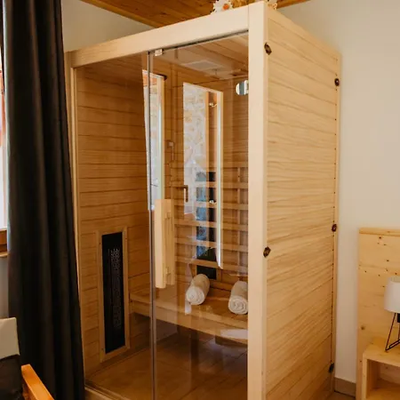 House 14h - Boutique Nature Retreat & Sauna Charm *