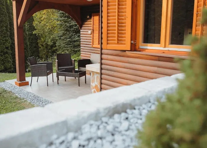 Semesterbostad Zasebna Hisa V Naravi S Savno, Hisa 14h